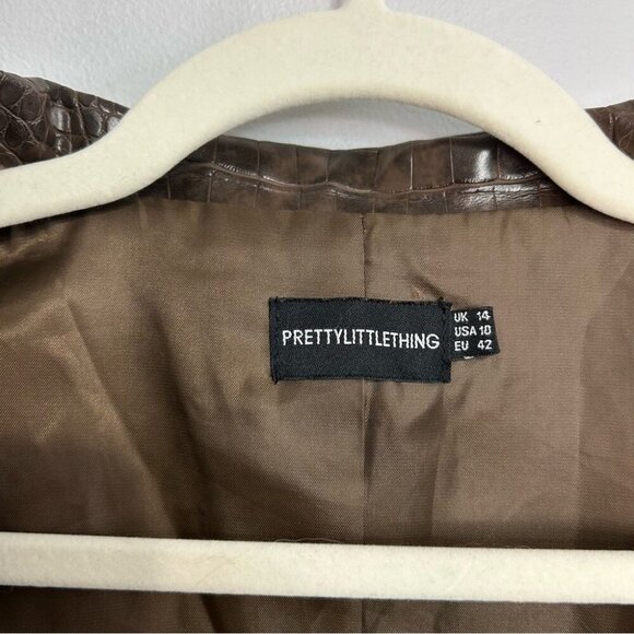 NWOT PrettyLittleThing Faux Crocodile Embossed Leather Brown Blazer Jacket 10 - Picture 2 of 6